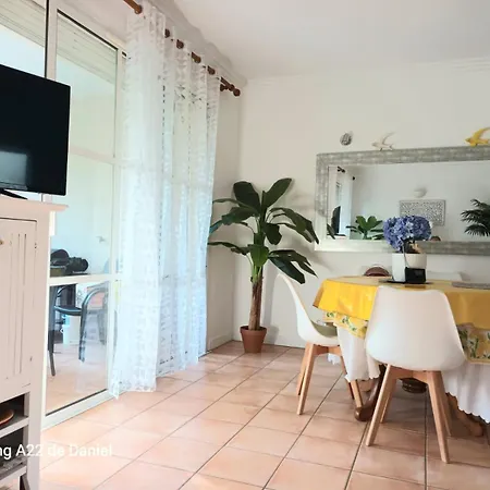 La Cigale Nyaraló